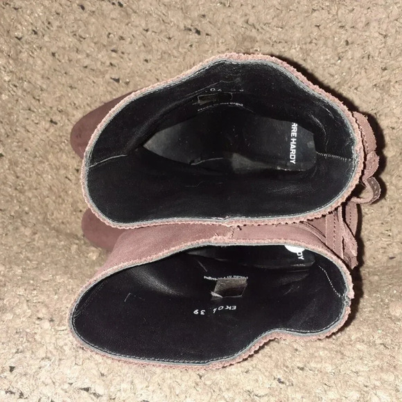 $1195 PIERRE HARDY-Oxblood Suede Booties-Rear Bow-Block Heel-Sz 39-Near Mint - Picture 6 of 7